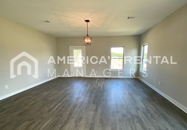 Foto del edificio - Home for Rent in Tuscaloosa, AL.. Availabl...