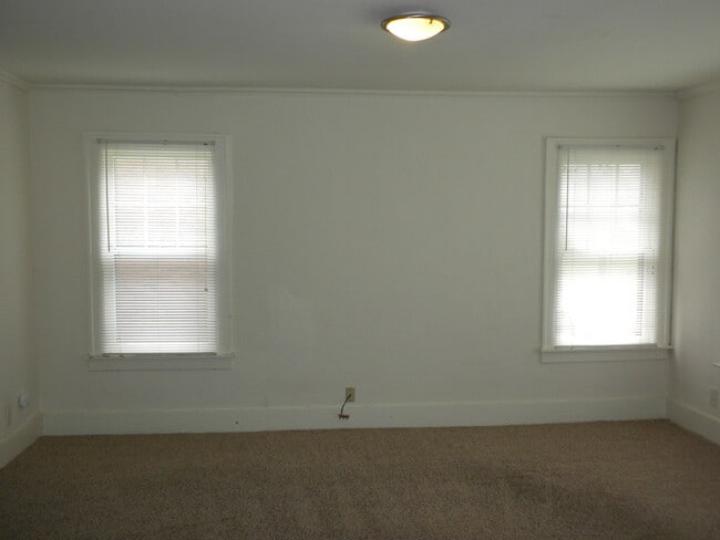 Building Photo - 1008 Otto Ct