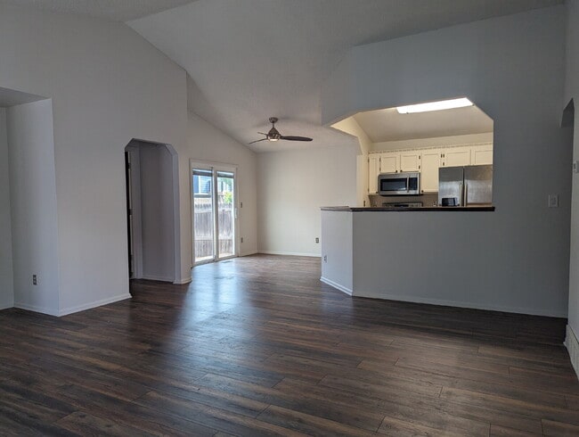 Foto del edificio - Spacious ranch home!