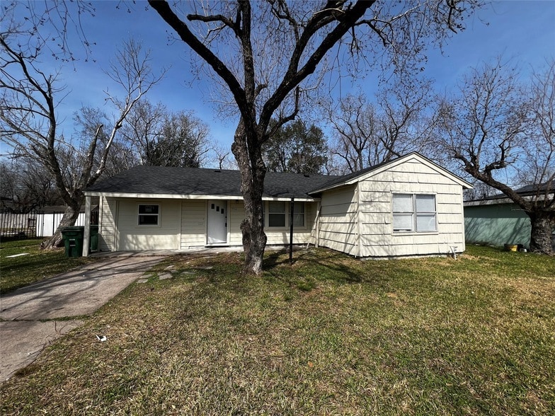 Photo - 5727 Doolittle Boulevard Unit