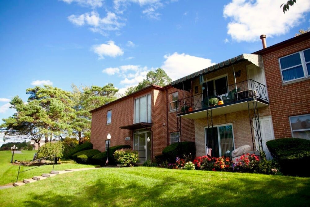 Northfield Apartments photo 5
