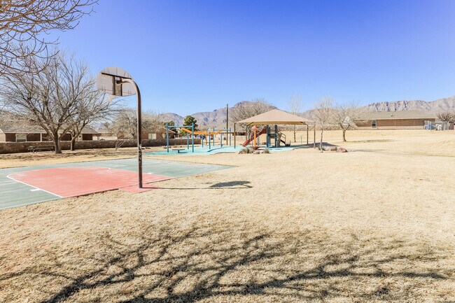 Building Photo - 4620 Loma Del Rey Cir