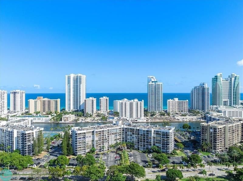 Foto principal - 800 Parkview Dr