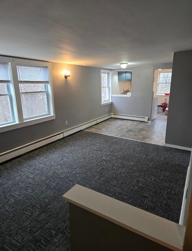 Building Photo - 576 Maine Ave