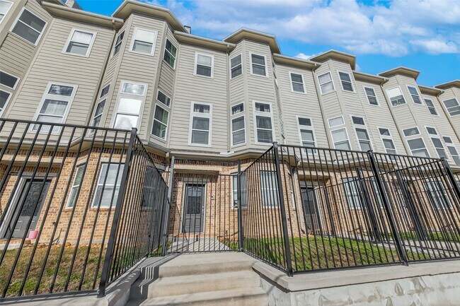 Foto del edificio - 2020 McGowen St