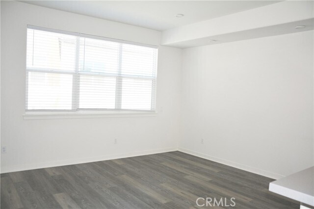 Building Photo - 11040 Serene Dr