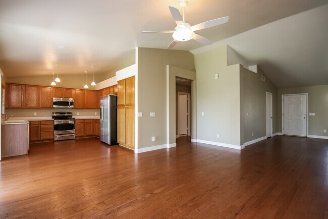 Foto del edificio - 7205 W Los Gatos Dr