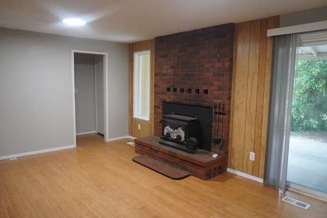 Building Photo - 2238 NE 179th St