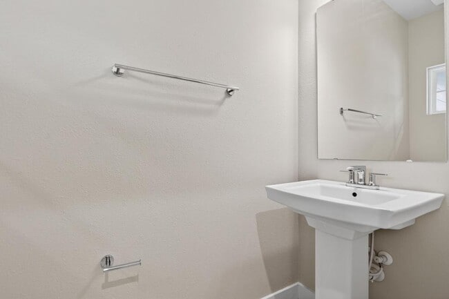 Building Photo - 20 Sabal Bnd