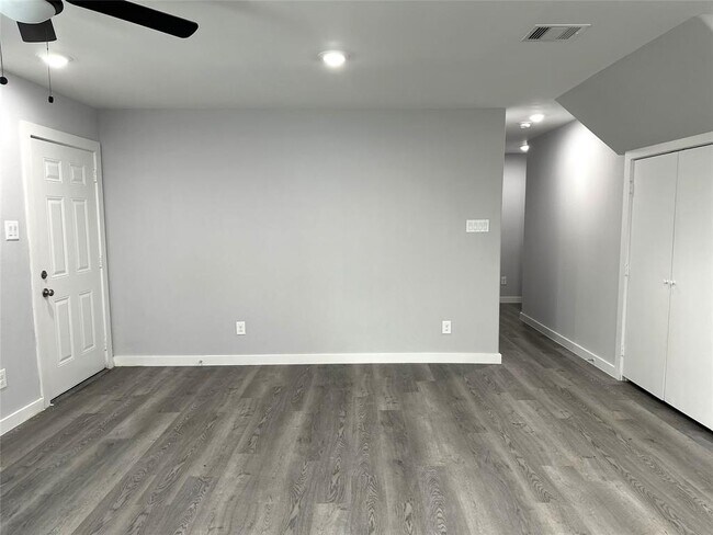 Building Photo - 8027 Record St