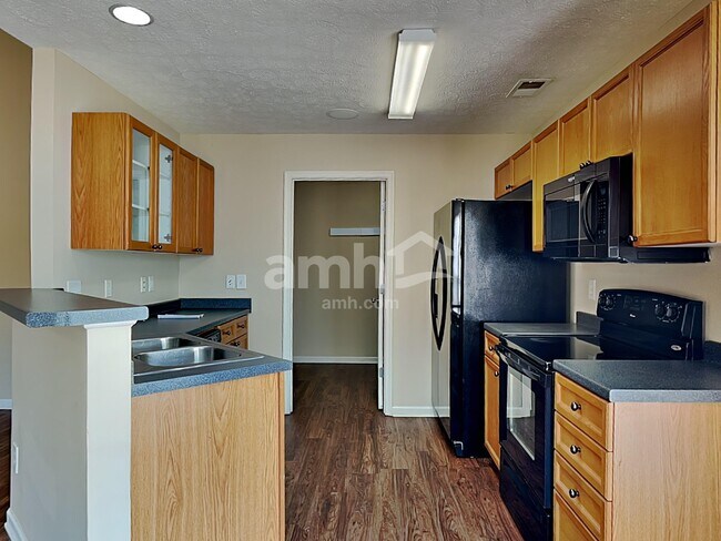 Foto del edificio - 2276 Gilmore Crossing Ln