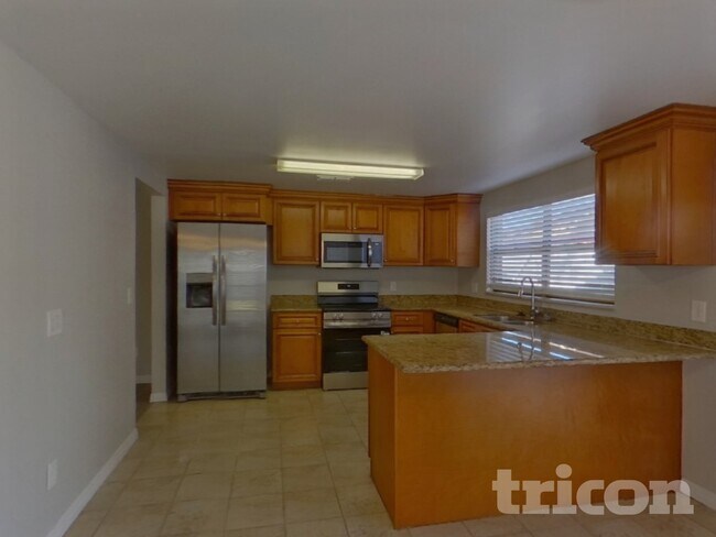 Foto del edificio - 6801 Wayside Ct