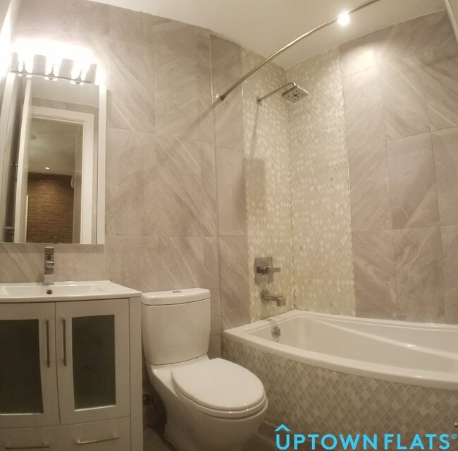 Building Photo - 11 W 128th St