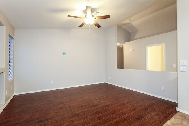 Foto del edificio - 3801 W Firehawk Dr
