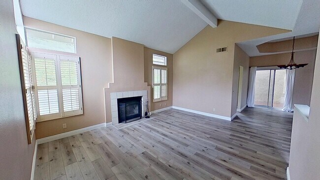 Foto del edificio - 806 S Sapphire Ln