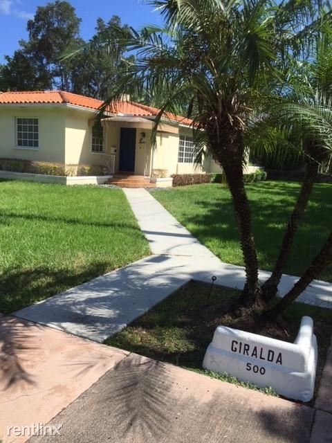 Building Photo - 544 Giralda Ave
