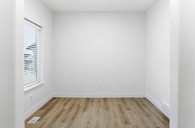 Foto del edificio - 4634 E Silver Moon Dr