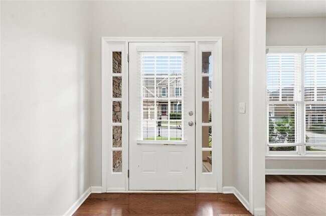 Foto del edificio - 3685 Silver Springs Rd