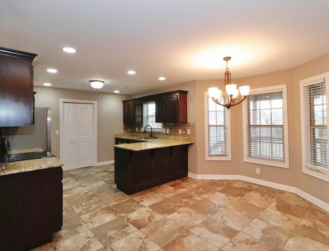Foto del edificio - 1678 Horseshoe Cave Dr