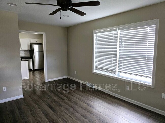 Foto del edificio - 423-423 N Marion St