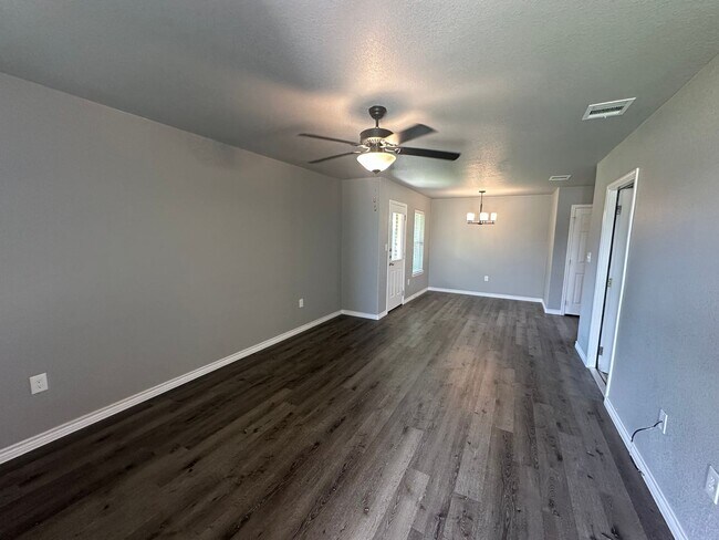 Foto del edificio - 3Bed/2Bath