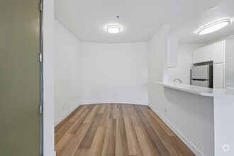 2BR, 2BA - 1040SF - Dining Room - Northpoint Apartments at CSUN