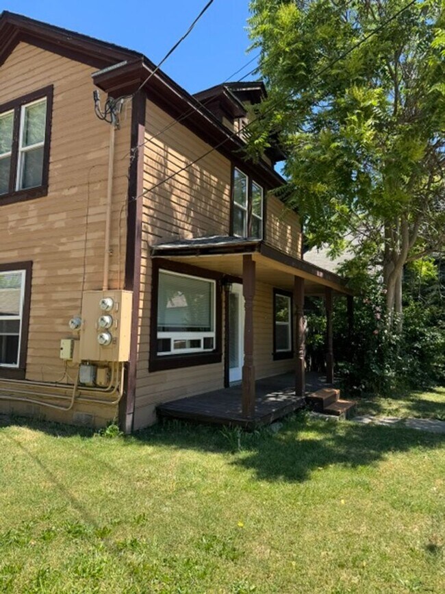 Foto del edificio - 819 Taylor St