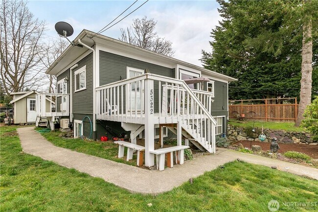 Foto del edificio - 5322 N 48th St
