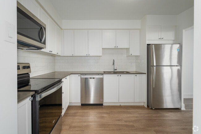 3 chambres, 2 salles de bain - 119 m² - Cuisine - 1350 Danforth Road
