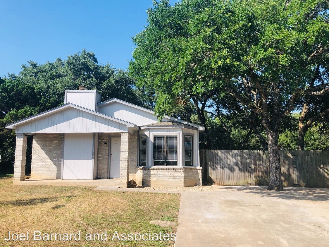 Primary Photo - 3 br, 1.5 bath House - 1310 Baylor Ave.