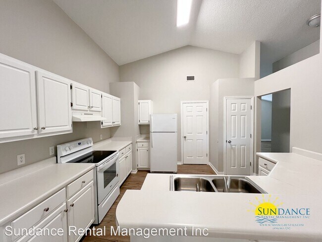 Building Photo - 3 br, 2 bath House - 6714 Cedar Ridge Circle