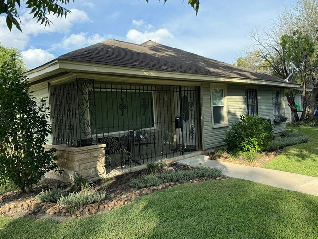 Photo - 4103 Antoinette St House