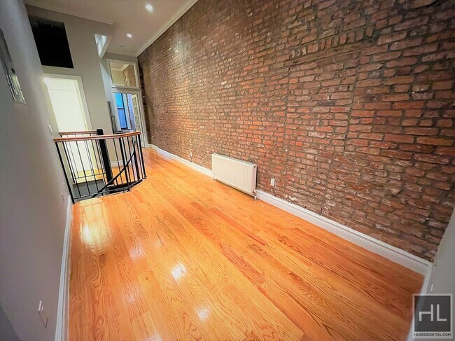 Foto del edificio - E 5TH ST.