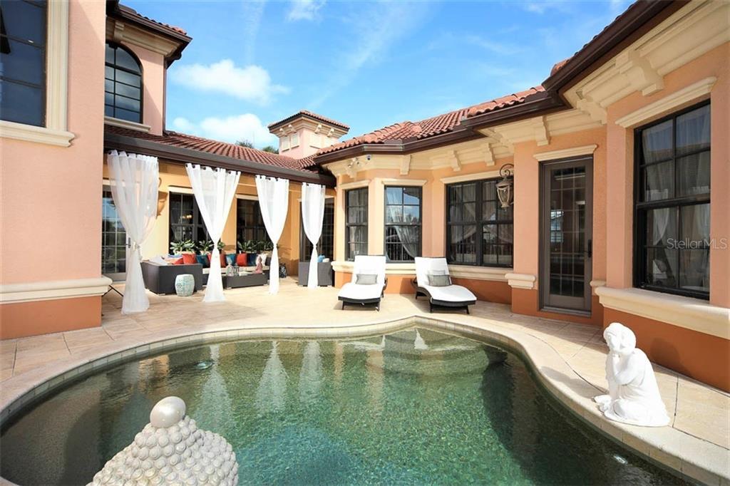 Foto principal - 134 Colony Point Dr