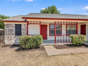 Building Photo - 1916 Gracy Farms Ln