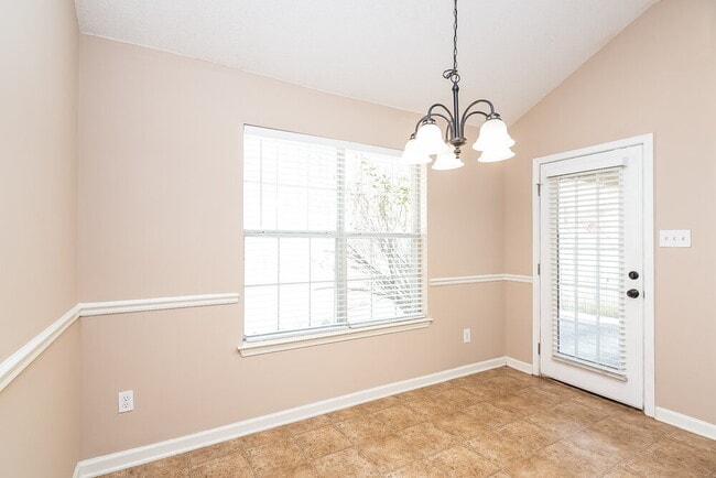 Building Photo - 155 Garden Springs Dr