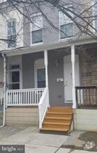 Building Photo - 2611 Barclay St
