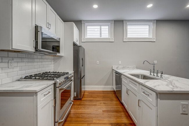 Foto del edificio - 3513 E Clay St