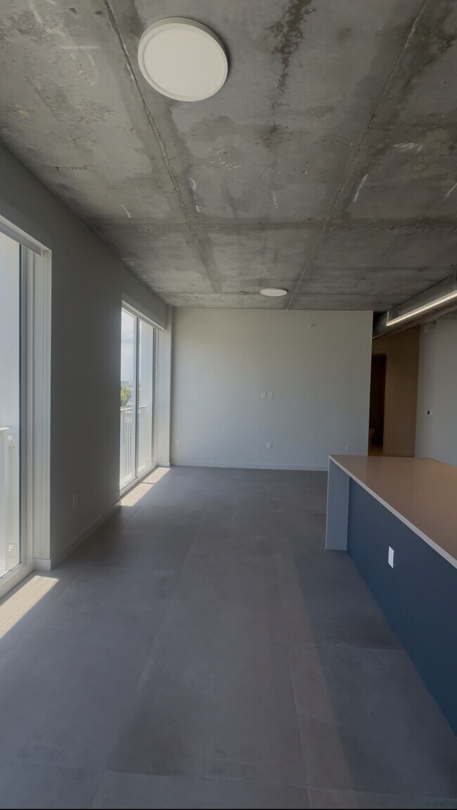 Foto del edificio - 72 NW 25th St