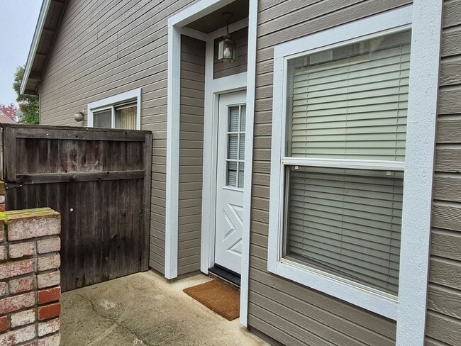 Foto del edificio - Adorable Spacious 3 Bdrm 3 Bath Home