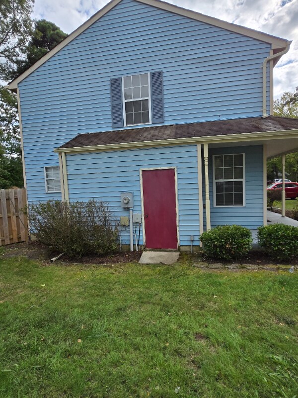 Foto del edificio - 4818 Kingfisher Ct