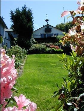 Lado de la casa frente al mar - 6711 Sunset View Dr NW