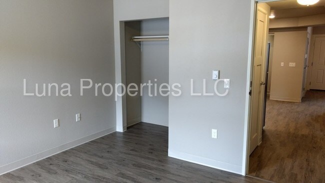 Foto del edificio - 1421 W Granite St