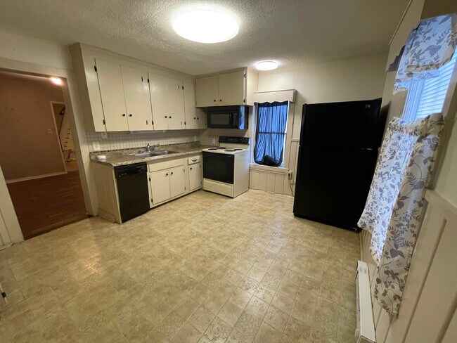 Kitchen - 2503 Van Buren St