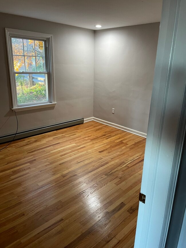 Bedroom - 1238 Seidersville Rd