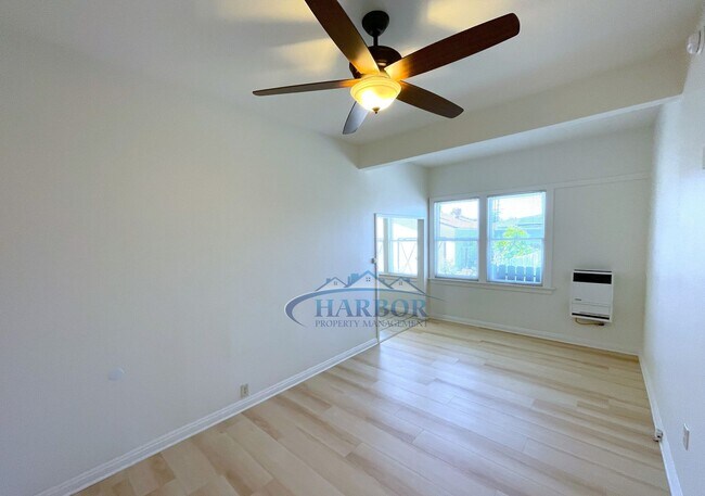 Foto del edificio - 103 N Mesa St