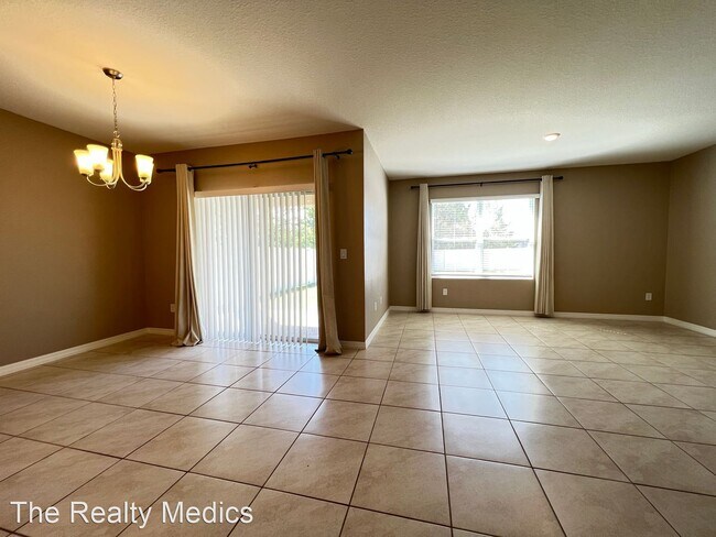 Building Photo - 4 br, 2 bath House - 404 Tanglewood Dr