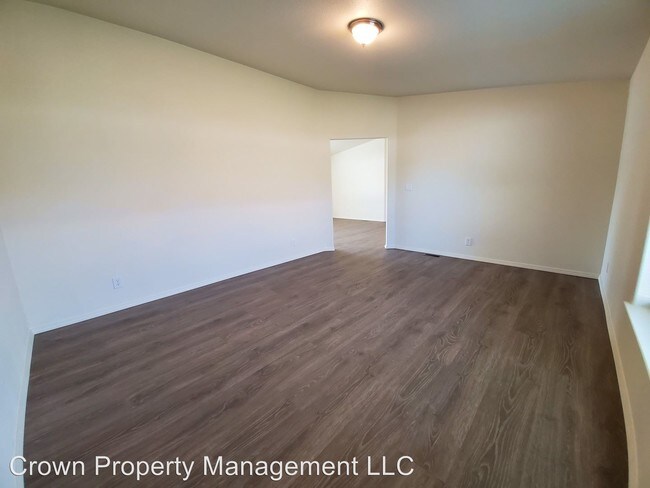 Building Photo - 3 br, 2 bath House - 1492 Larkspur Dr.