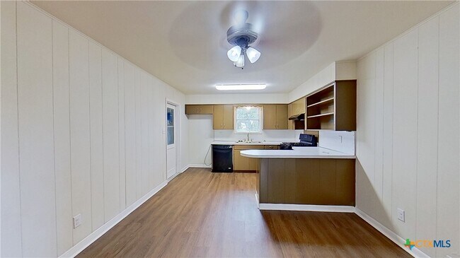 Foto del edificio - 207 E 2nd St