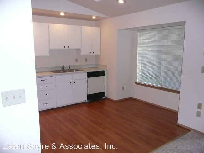Foto del edificio - 3 br, 2 bath House - 34824  14th Place SW